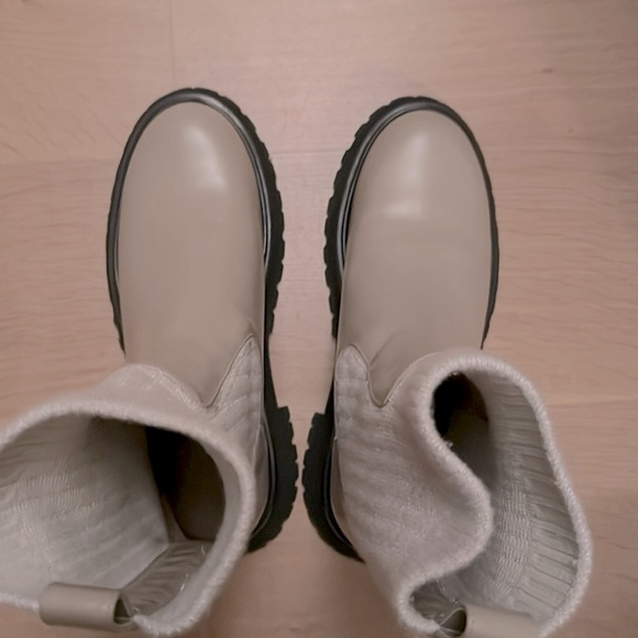 LAFAYETTE 148 NEW YORK leather and cashmere Womens Beige Stretch Clarence Boots - Picture 2 of 8